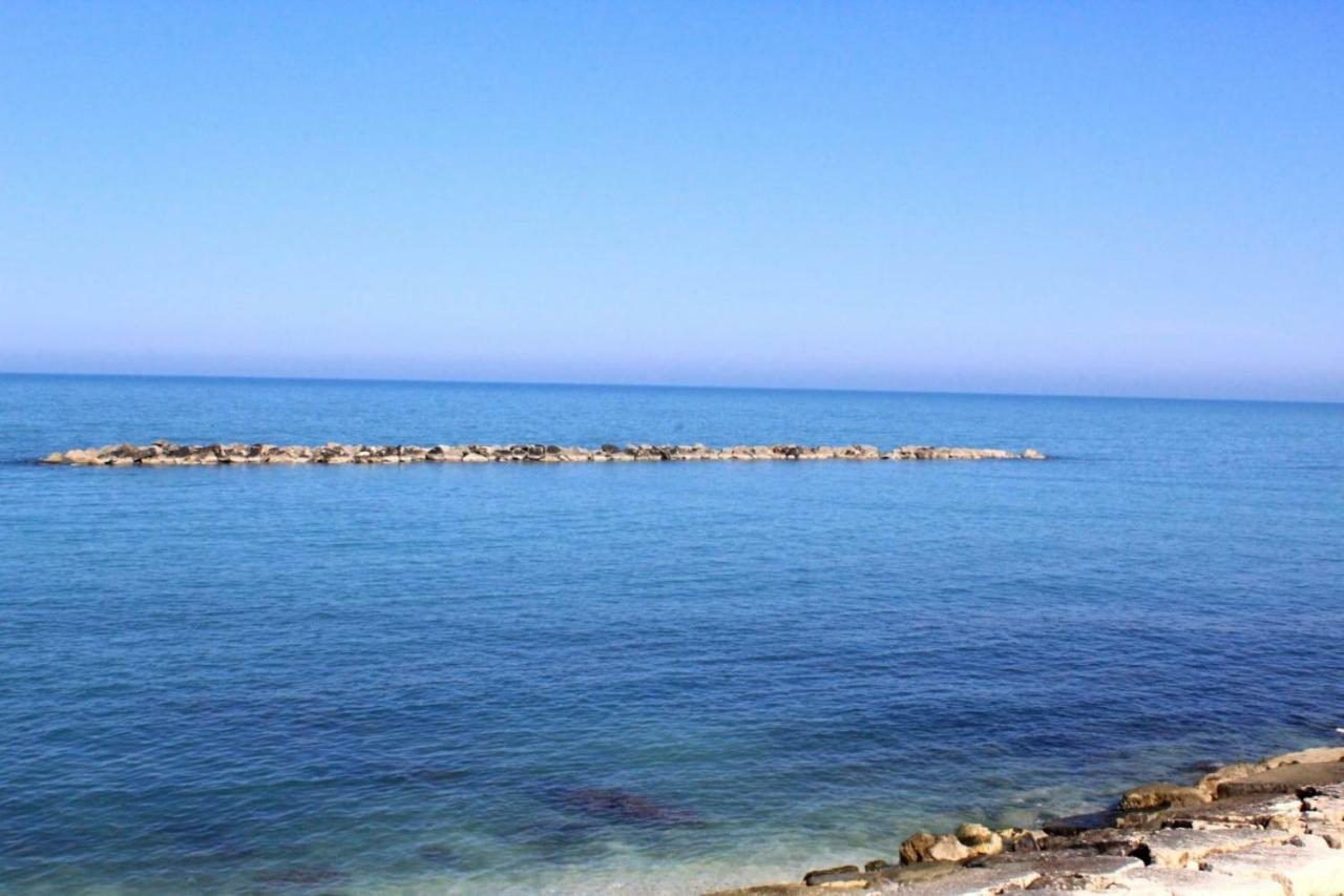 Villa Amelie  Bisceglie Buitenkant foto