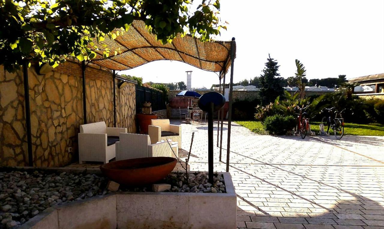 Villa Amelie  Bisceglie Buitenkant foto